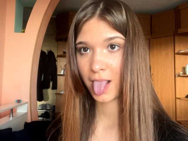 LydiaChey live cam on BongaCams