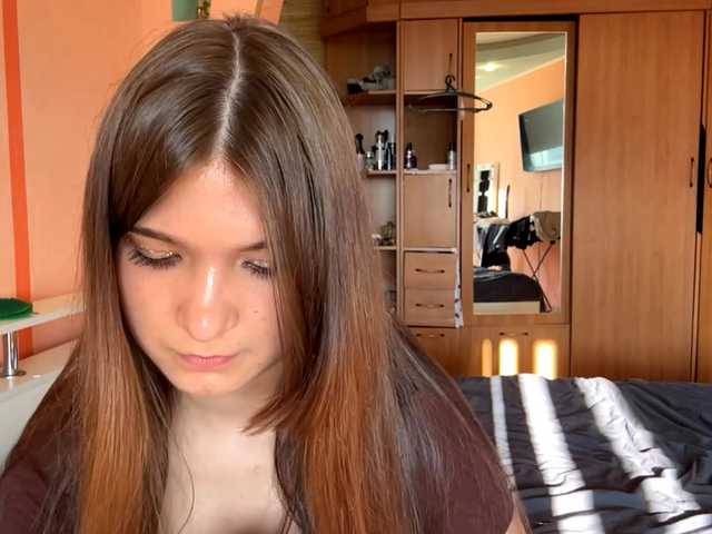 LydiaChey live cam on BongaCams