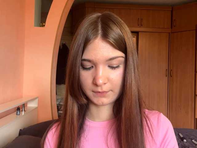 LydiaChey live cam on BongaCams