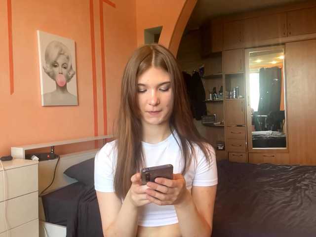 LydiaChey live cam on BongaCams