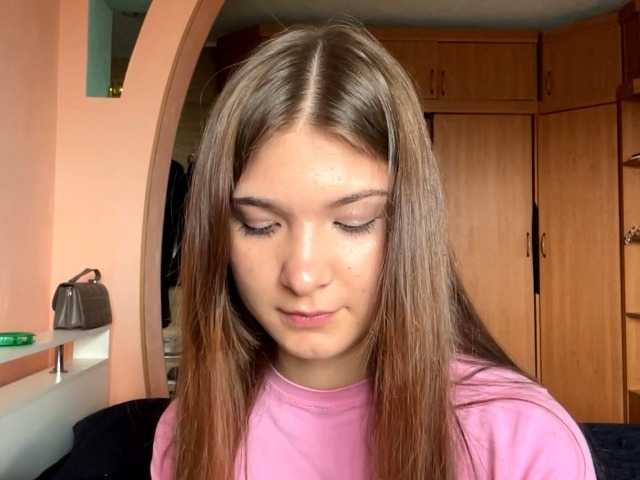 LydiaChey live cam on BongaCams