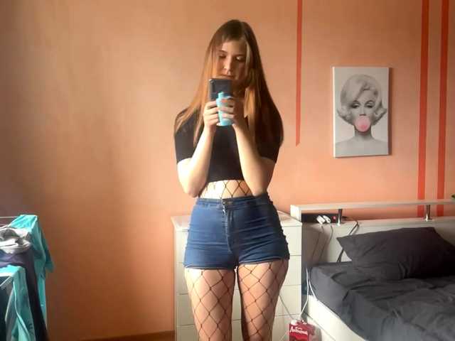 LydiaChey live cam on BongaCams