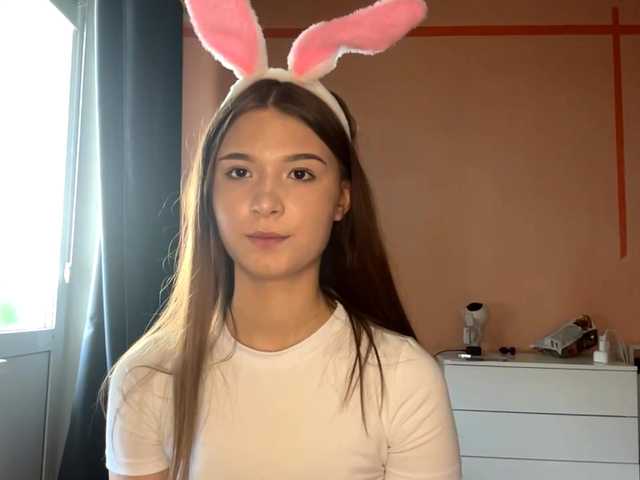 LydiaChey live cam on BongaCams