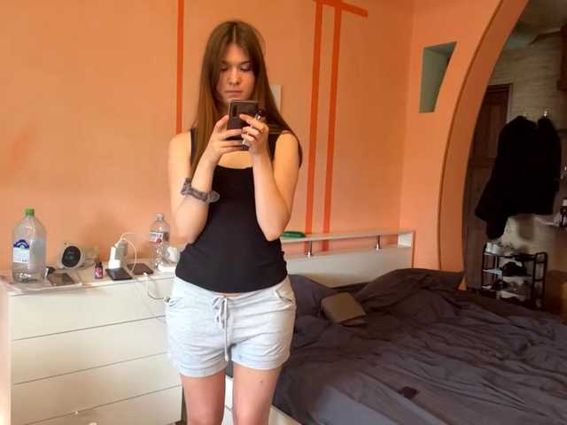 LydiaChey live webcam show