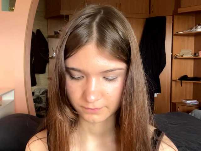 LydiaChey live cam on BongaCams