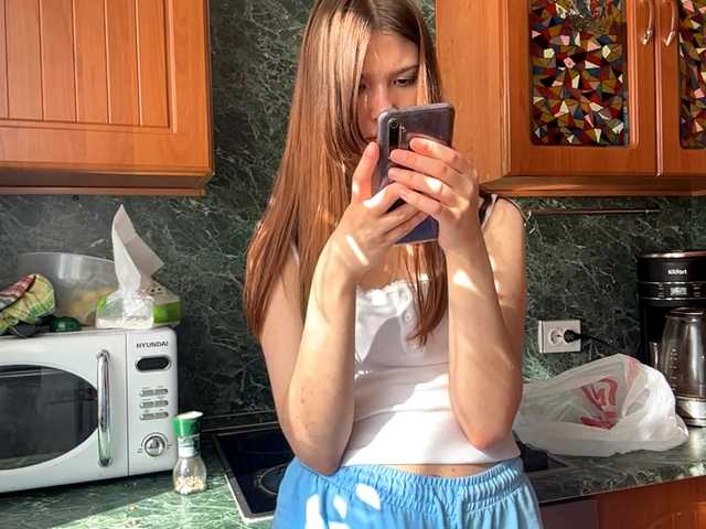 LydiaChey live cam on BongaCams