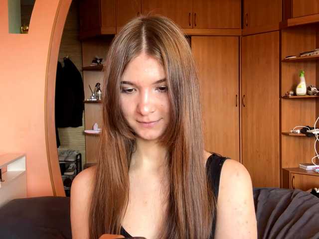 LydiaChey live cam on BongaCams