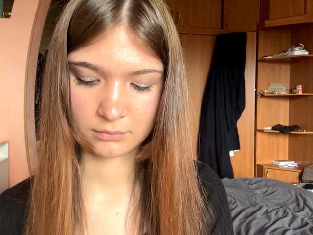 LydiaChey live webcam show