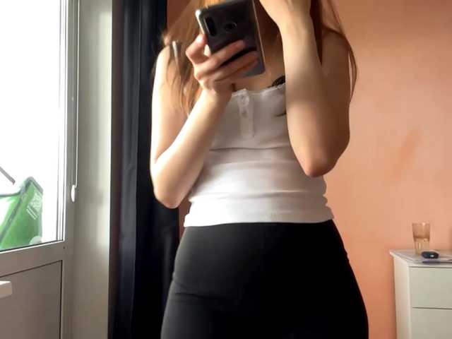 LydiaChey live cam on BongaCams