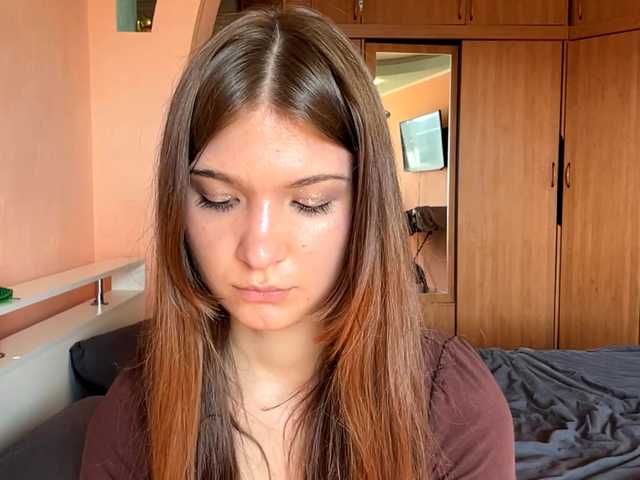 LydiaChey live webcam show