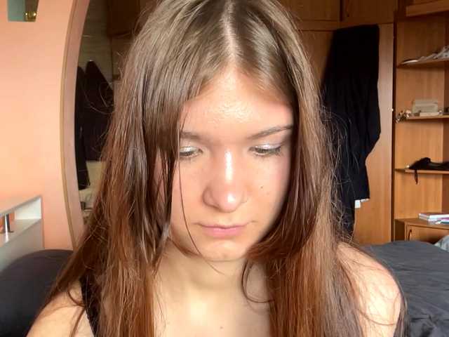 LydiaChey live webcam show