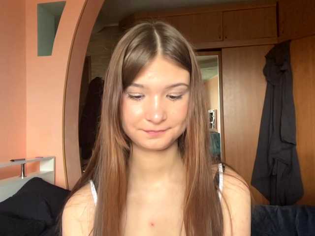 LydiaChey live cam on BongaCams