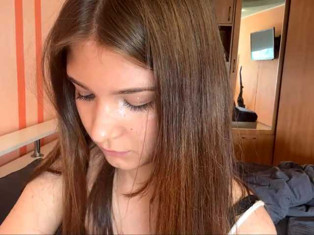 LydiaChey live webcam show