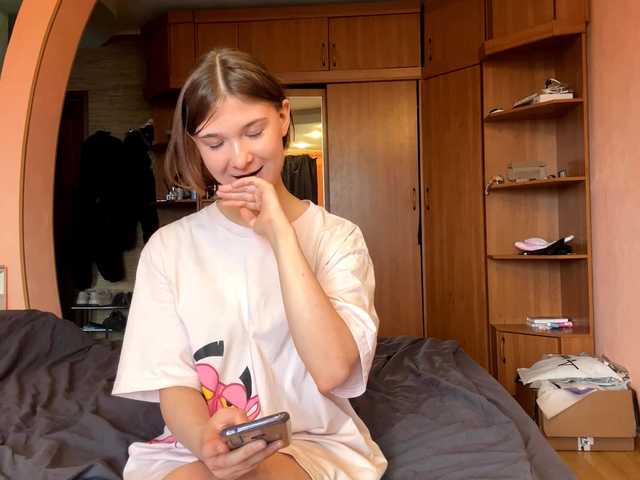 LydiaChey live cam on BongaCams