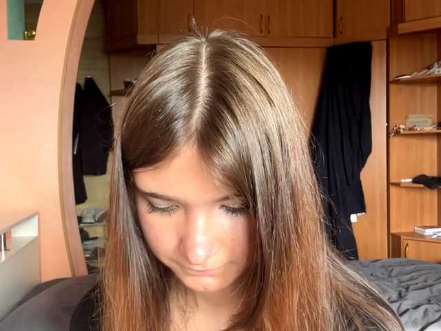 LydiaChey live webcam show