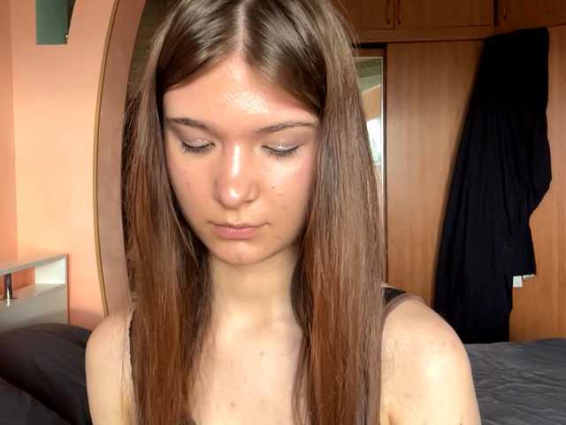 LydiaChey live cam on BongaCams