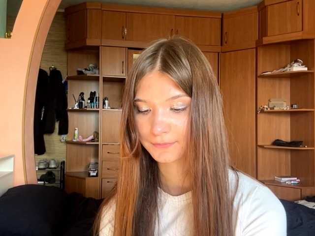 LydiaChey live cam on BongaCams