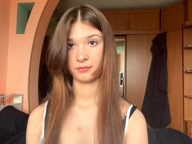 LydiaChey live cam on BongaCams