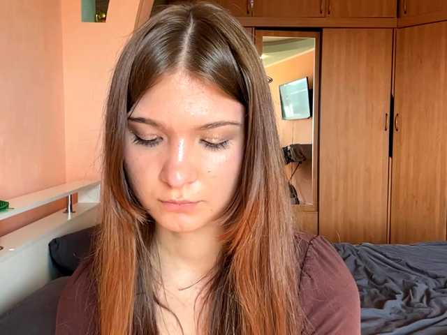 LydiaChey live webcam show