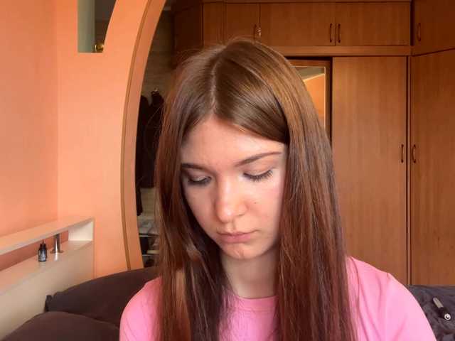 LydiaChey live cam on BongaCams