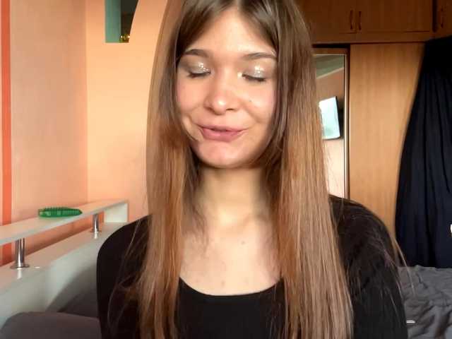 LydiaChey live cam on BongaCams