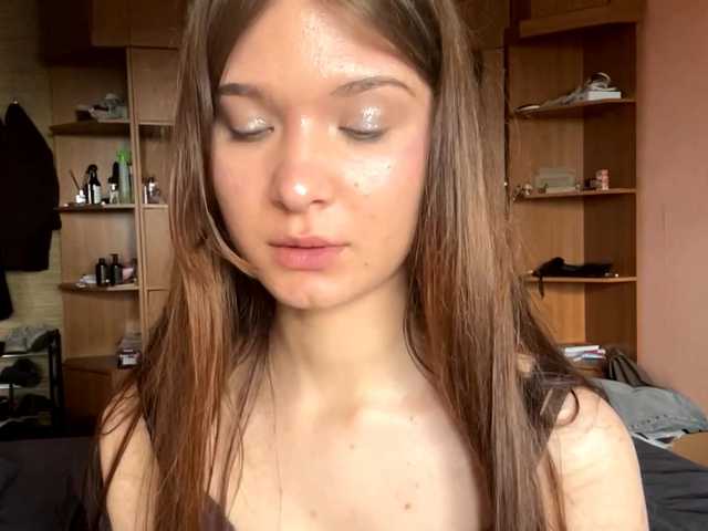 LydiaChey live cam on BongaCams