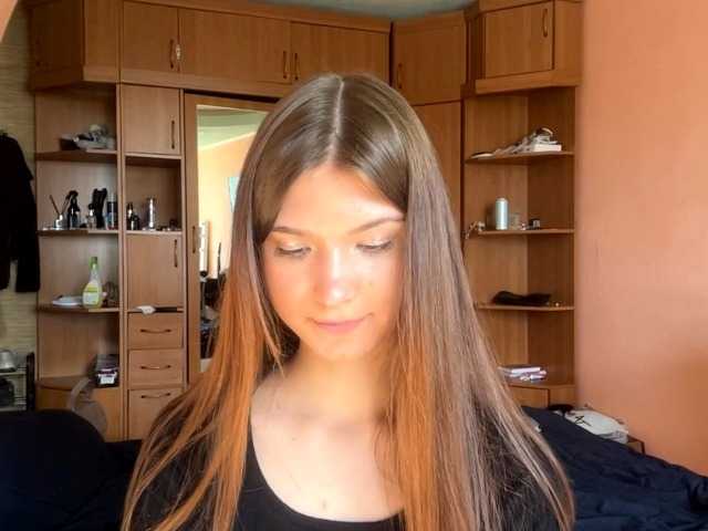 LydiaChey live cam on BongaCams