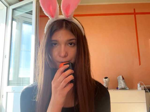 LydiaChey live cam on BongaCams