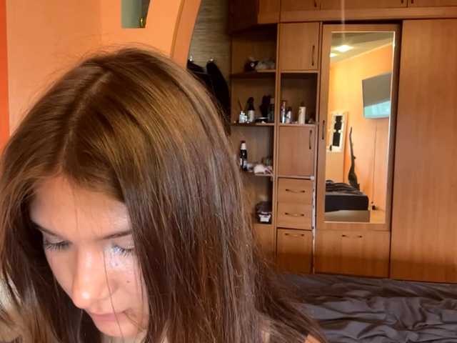 LydiaChey live webcam show