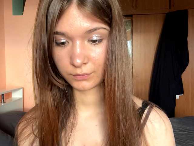 LydiaChey live cam on BongaCams