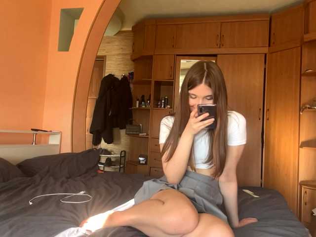 LydiaChey live cam on BongaCams