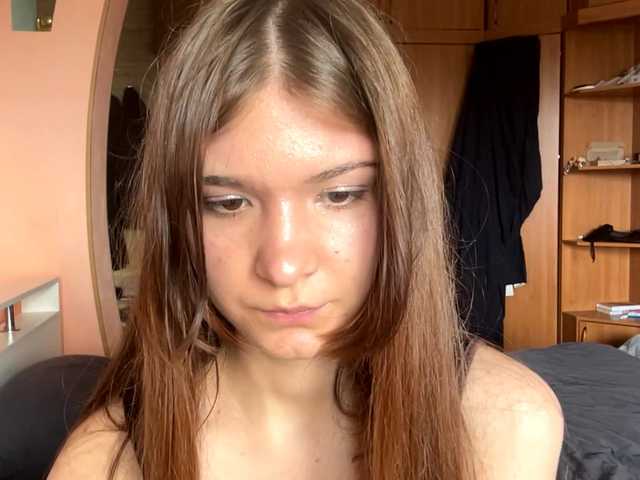LydiaChey live webcam show