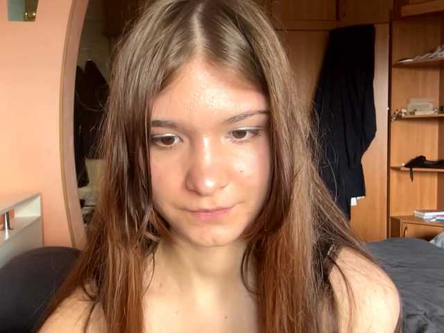 LydiaChey live cam on BongaCams