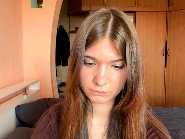 LydiaChey live webcam show