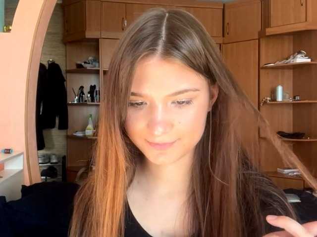 LydiaChey live cam on BongaCams