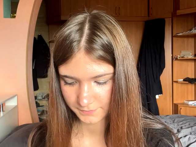 LydiaChey live cam on BongaCams
