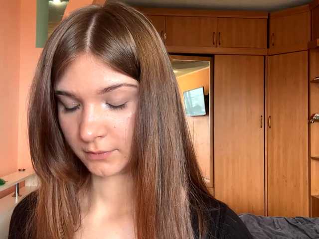 LydiaChey live cam on BongaCams