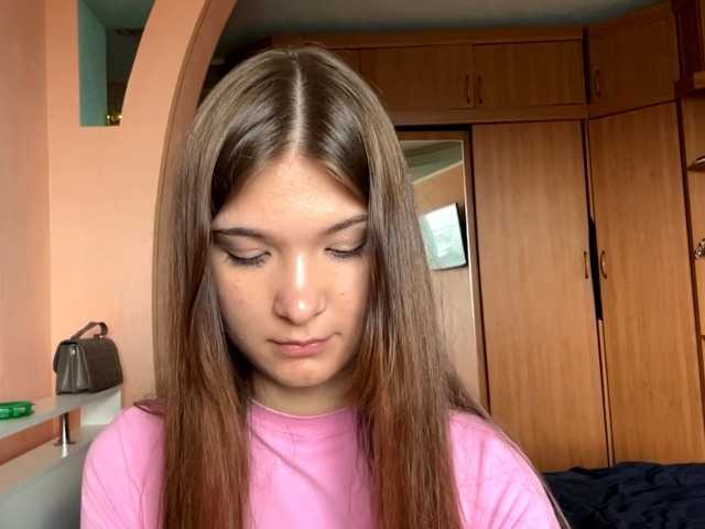 LydiaChey live cam on BongaCams