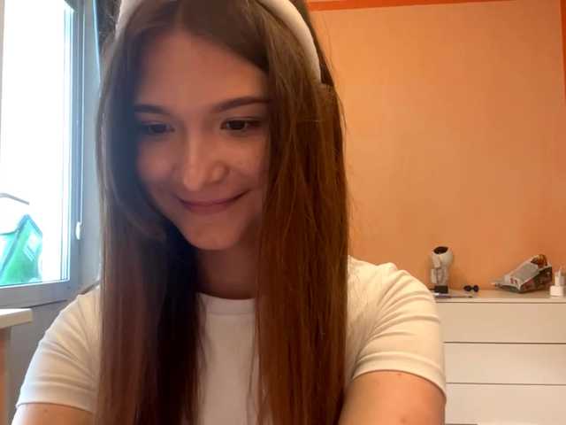 LydiaChey live cam on BongaCams