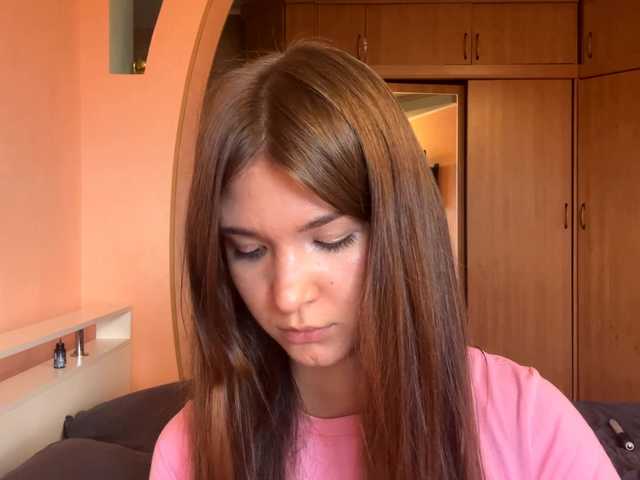 LydiaChey live cam on BongaCams