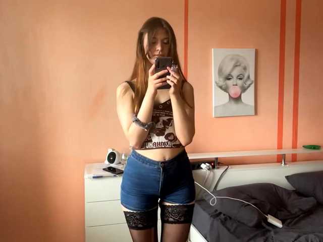 LydiaChey live cam on BongaCams