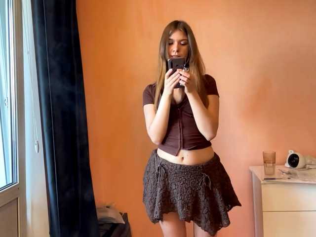 LydiaChey live cam on BongaCams
