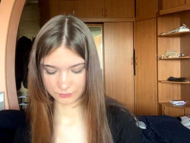 LydiaChey live cam on BongaCams