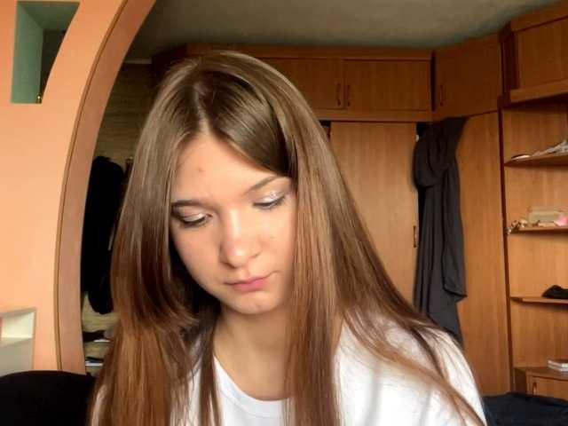 LydiaChey live cam on BongaCams