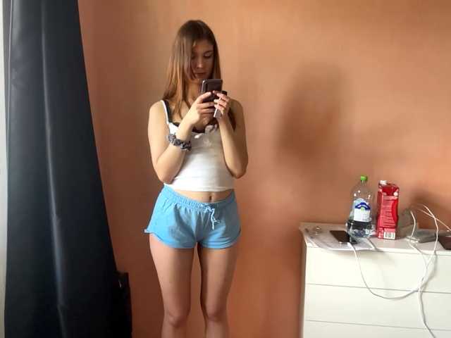 LydiaChey live webcam show