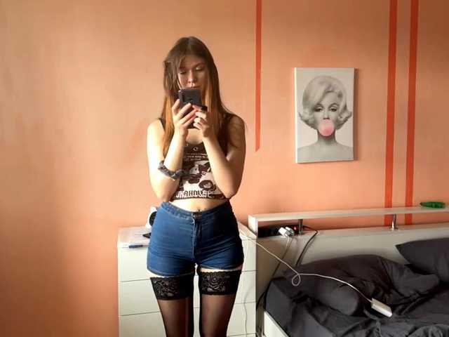 LydiaChey live cam on BongaCams