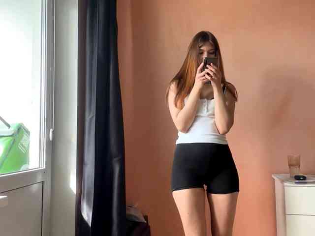 LydiaChey webcam