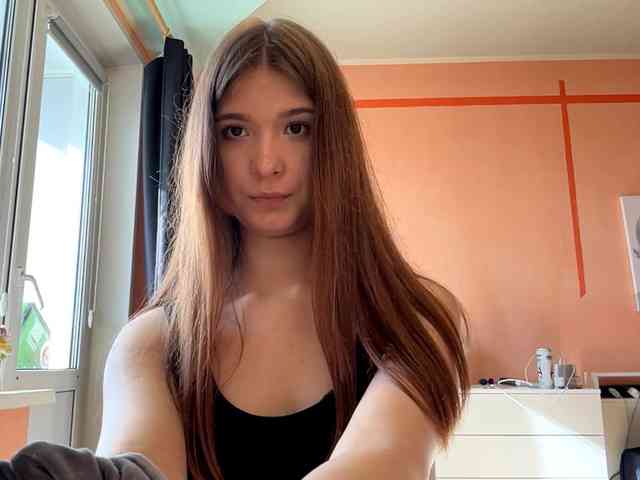 LydiaChey webcam