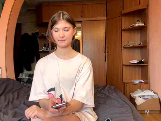 LydiaChey webcam