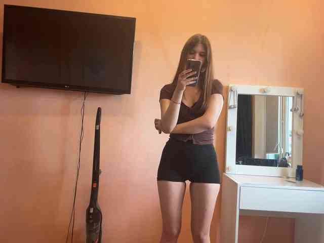 LydiaChey webcam